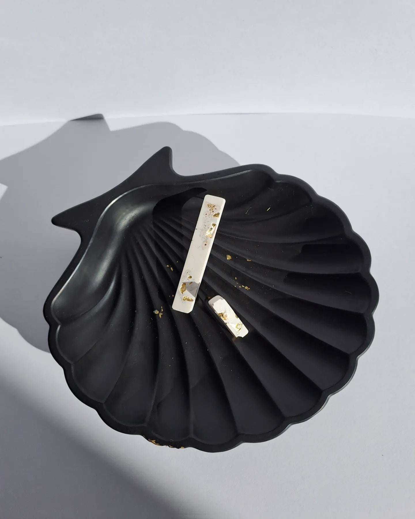 SHELL TRAY - BLACK