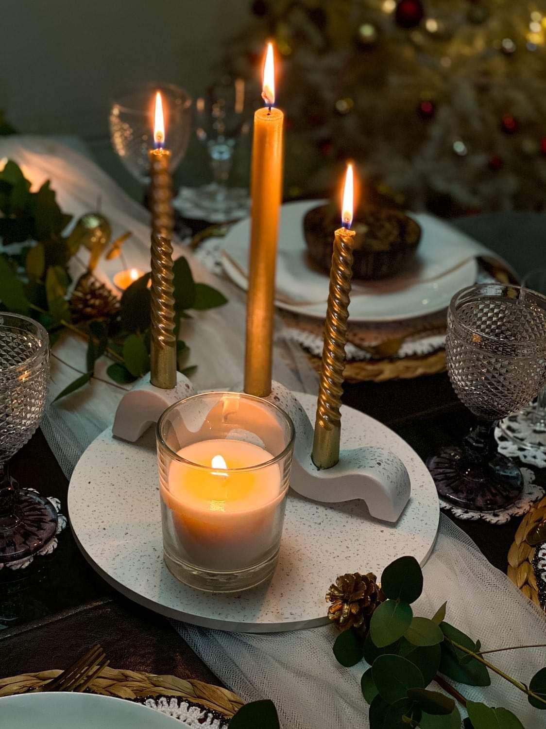 LARGE CENTRE PIECE