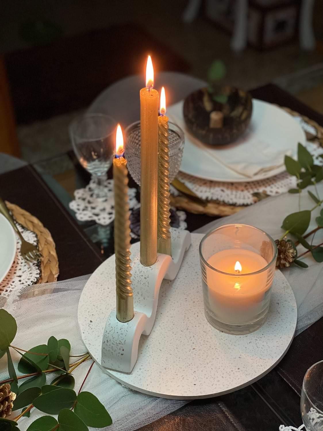 LARGE CENTRE PIECE
